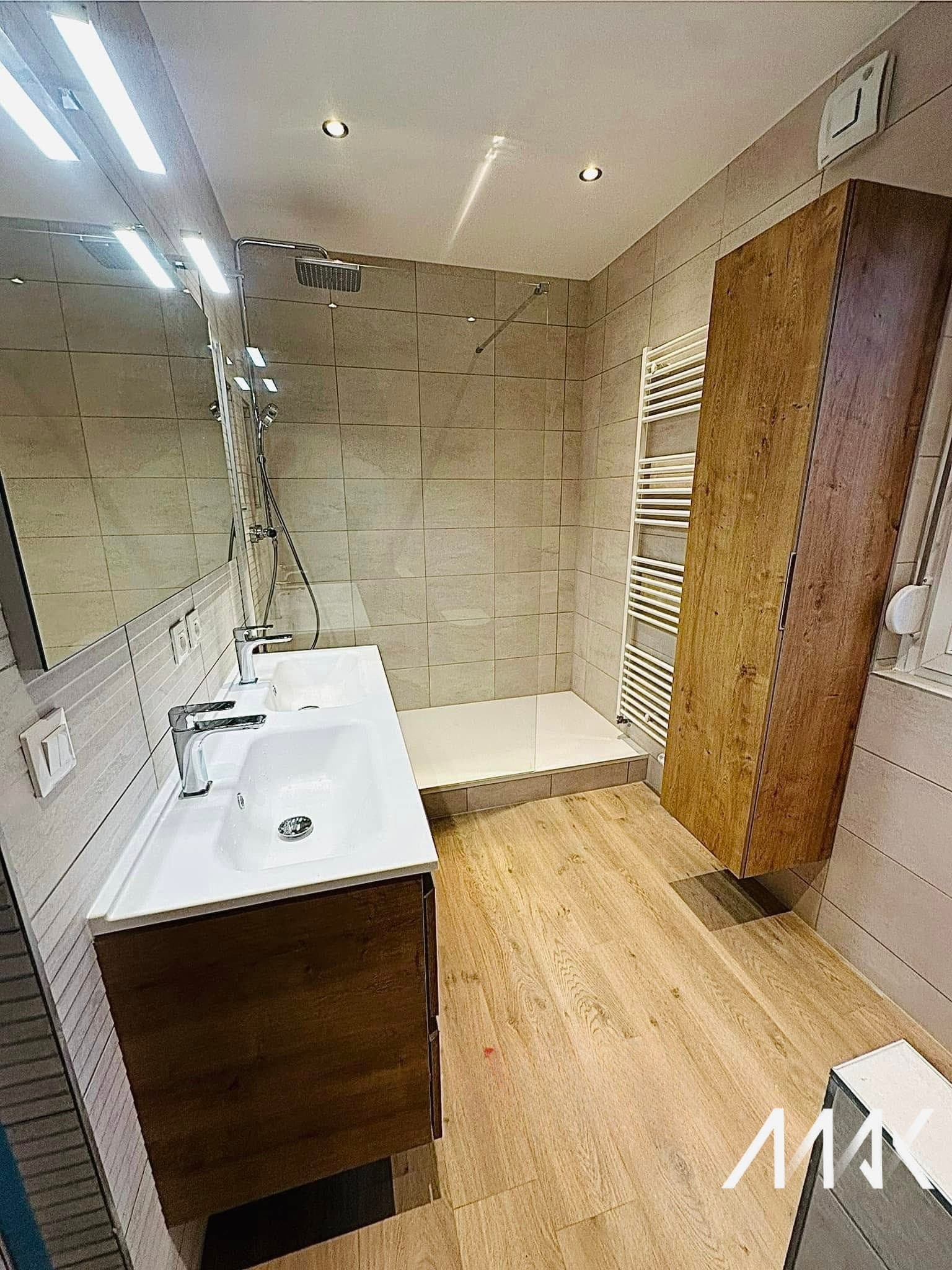 Après — rénovation de salle de bain SASU Max (chantier 1)
