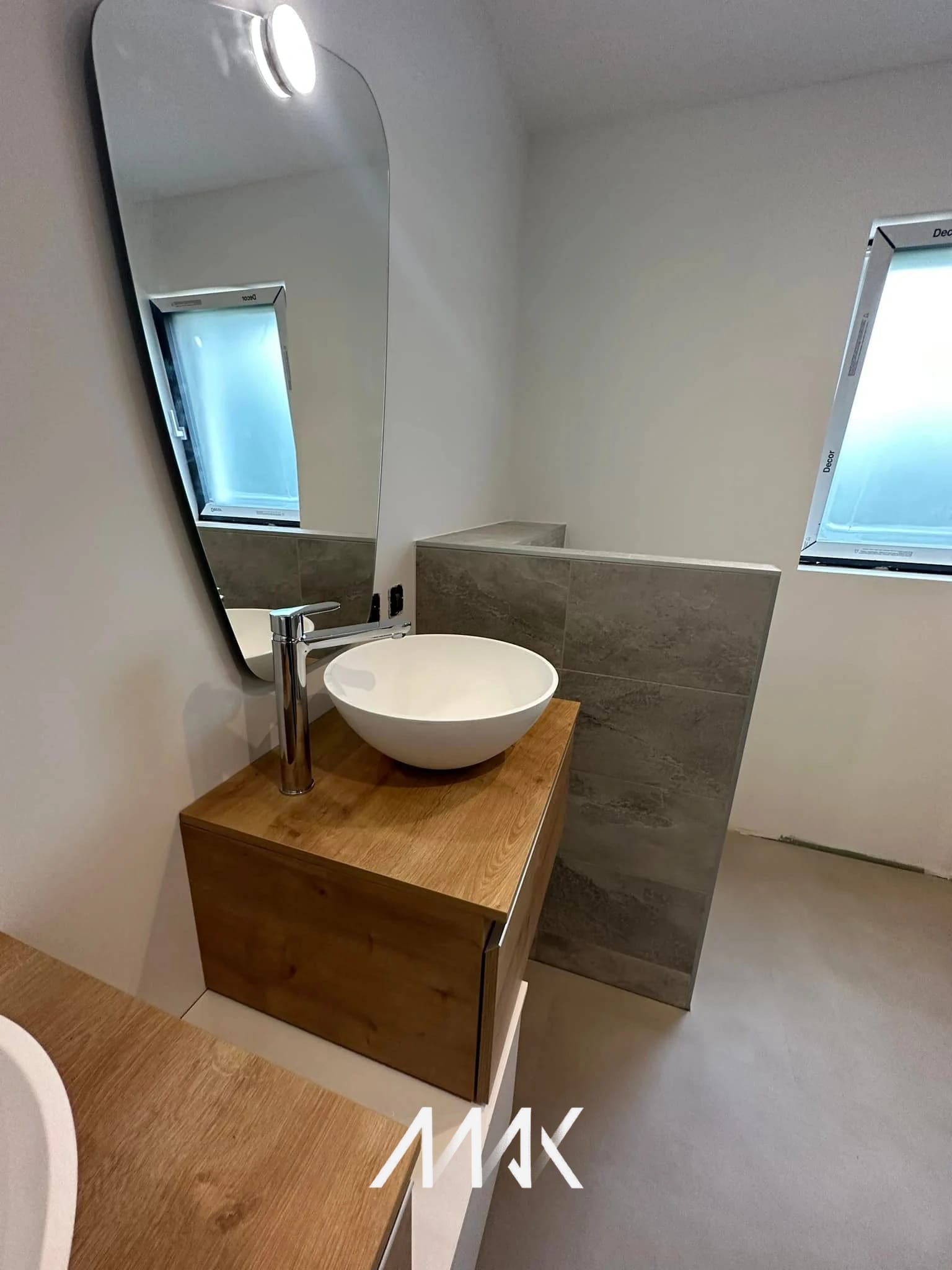 Robinetterie posée en salle de bain