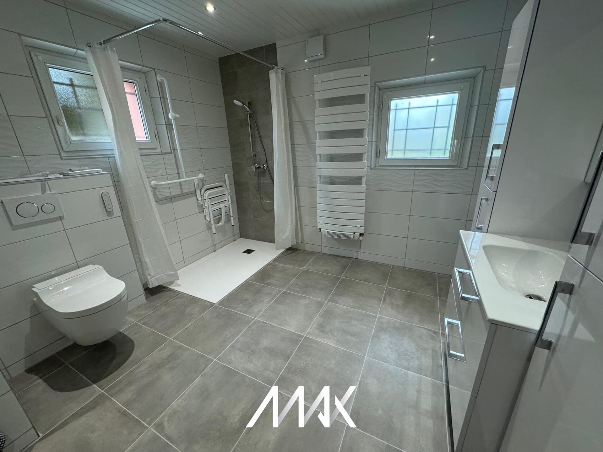 Aménagement de salle de bain PMR à Montbéliard : ce qu’il faut savoir