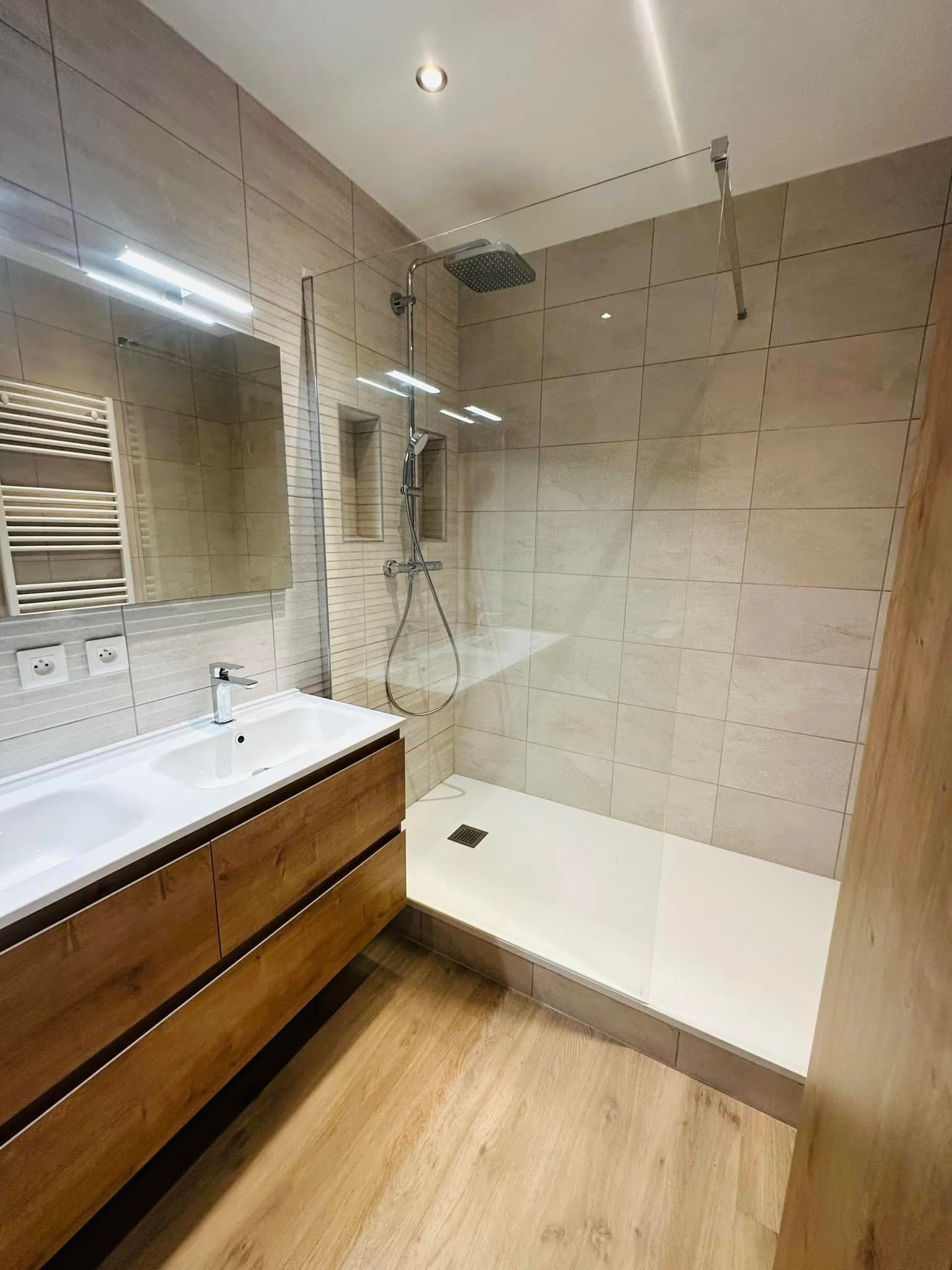 Salle de bain à Étupes