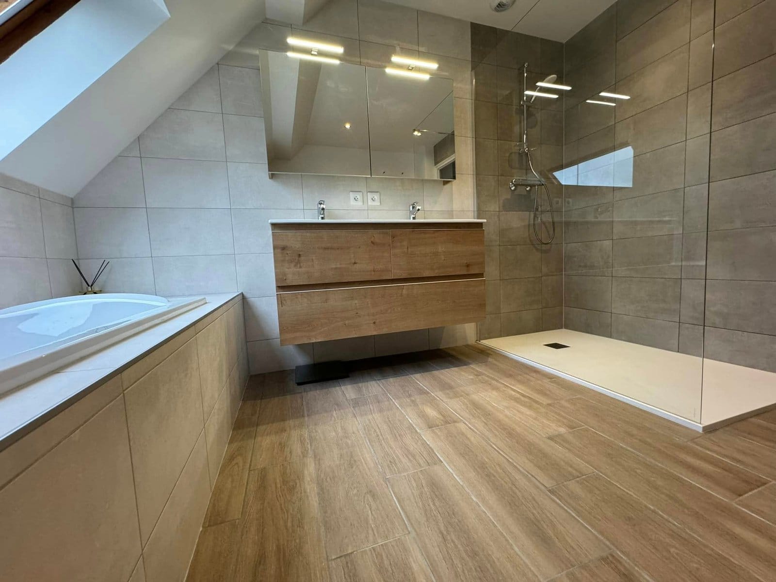 Rénovation de salle de bain à Bethoncourt : confiez votre projet à un artisan de proximité